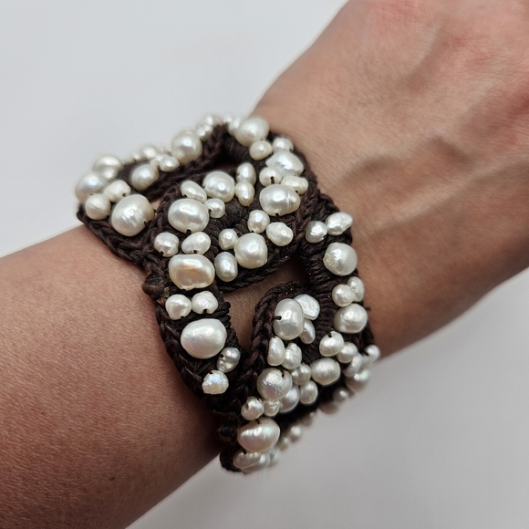 VINTAGE Unique Handmade Woven Wide Bracelet Freshwater Pearls - Picture 5 of 8